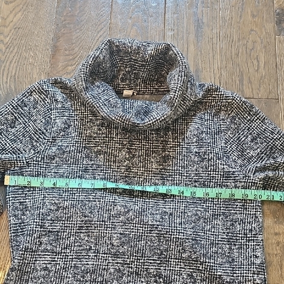 J. Crew Black and White Cowl Neck Sweater - Picture 6 of 6